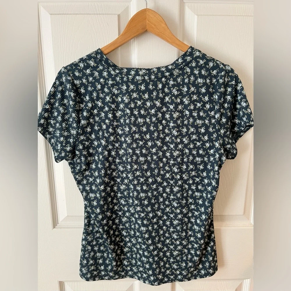 Laura Ashley floral cottagecore Soft Short Sleeve Top/Shorts Pajama Set Sz: L - Picture 5 of 16